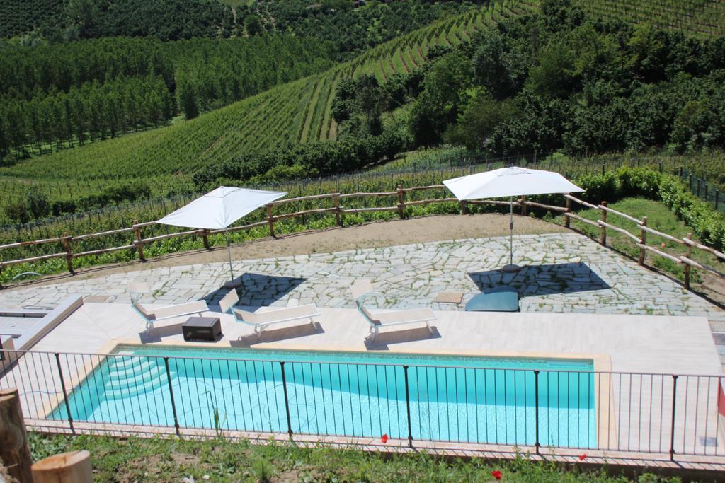 Poggio Dei Farinetti Diano dʼAlba Exterior foto